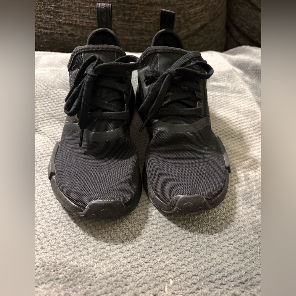 Adidas NMD R1 (triple black) - Picture 2 of 5